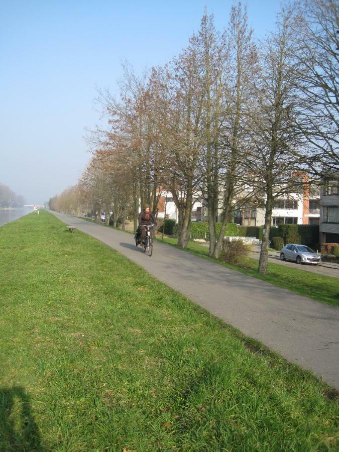 Appartamento Aan De Vaart Arrondissement di Malines Esterno foto
